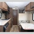 Used 2018 Coachmen RV Clipper Ultra-Lite 17BH thumbnail image 5