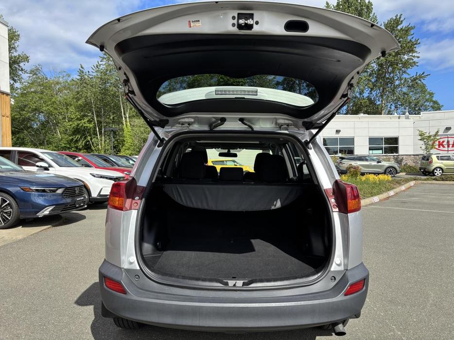 2015 Toyota RAV4 XLE display photo
