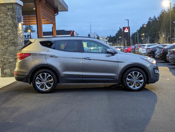 2014 Hyundai Santa Fe Sport Limited - Sunroof, NAV, Heated/Vented Seats image 5