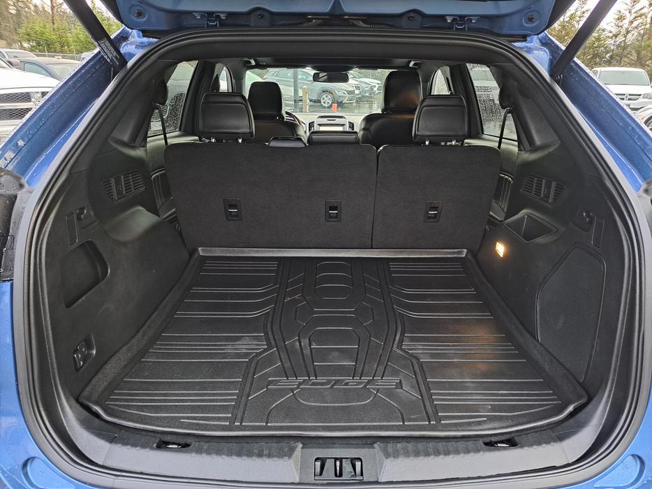 2020 Ford Edge ST - AWD, Heated Seats, Nav, Pano Roof display photo