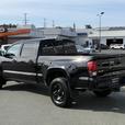 2022 Toyota Tacoma V6 thumbnail image 8