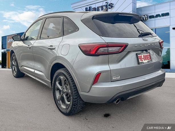 2023 Ford Escape ST-Line, AWD, Remote Start image 4