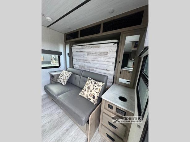 Used 2022 Forest River RV Surveyor Legend 203RKLE image 7