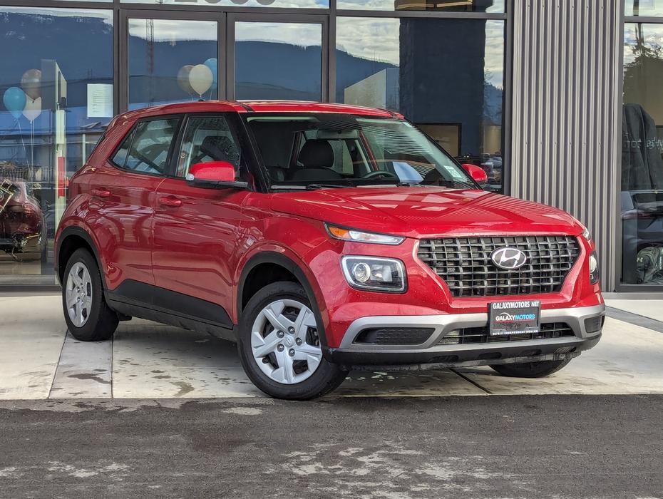 2020 Hyundai Venue Essential - No Accidents, Heated Seats, Manual display photo