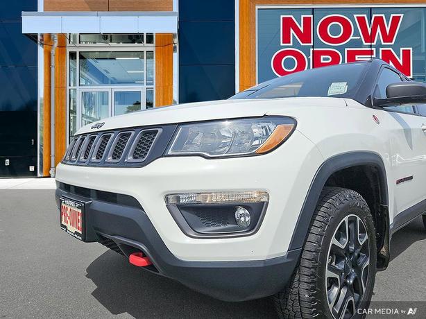 2019 Jeep Compass Trailhawk 4x4 | No Reported Accidents | One Owner! image 8
