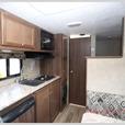 Used 2018 Coachmen RV Clipper Ultra-Lite 17BH thumbnail image 6