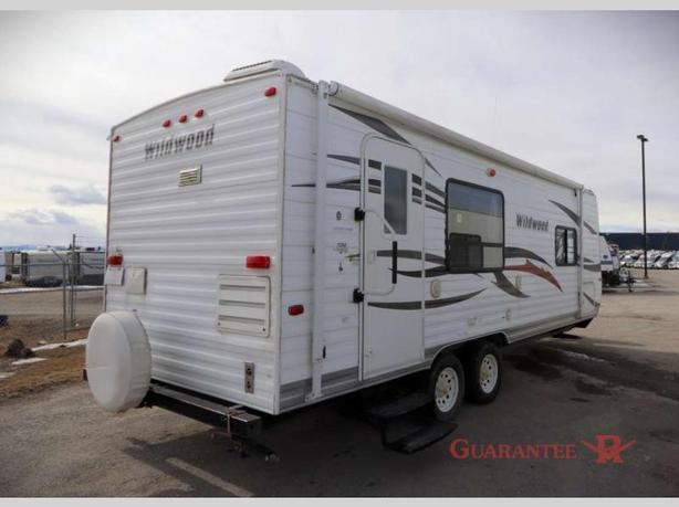 Used 2012 Forest River RV Wildwood 25S image 4