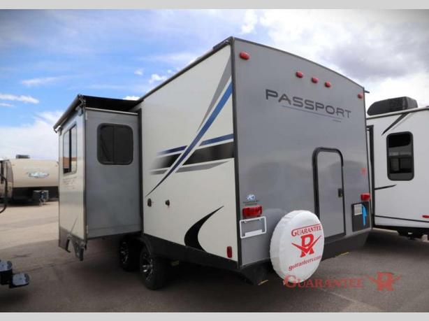 Used 2020 Keystone RV Passport 240BH SL Series image 4