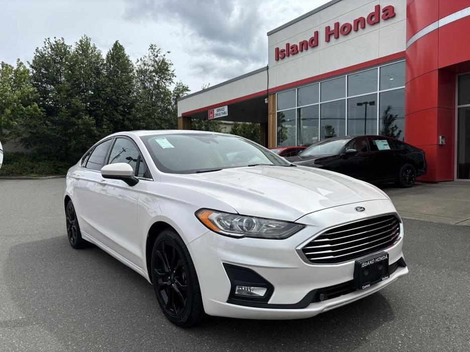 2019 Ford Fusion SE display photo