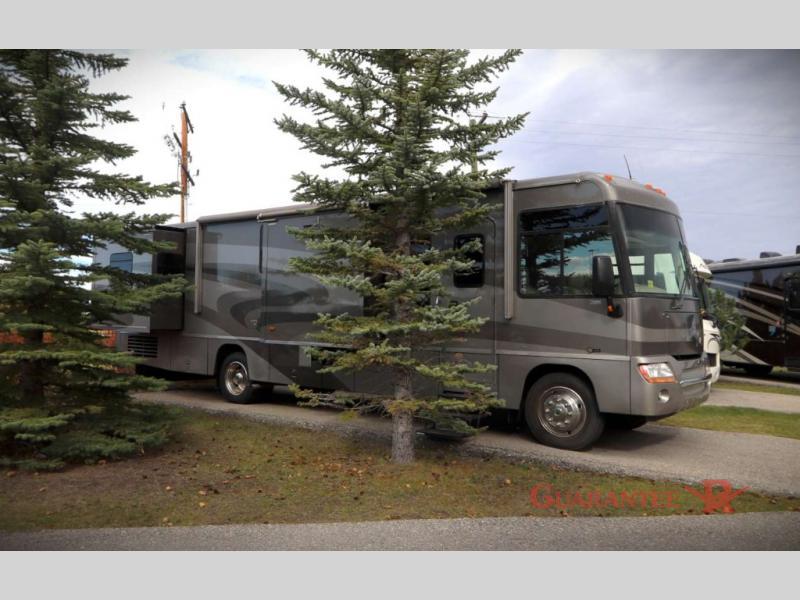 Used 2005 Itasca Suncruiser 35A display photo