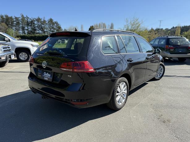 2015 Volkswagen Golf SportWagen image 5