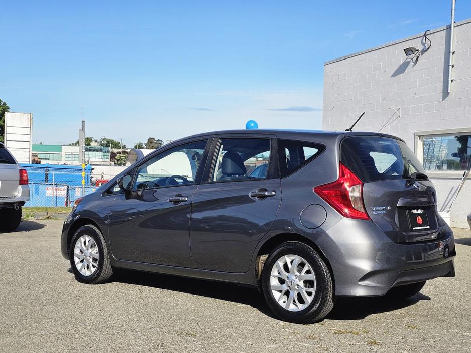 2018 Nissan Versa Note SV display photo