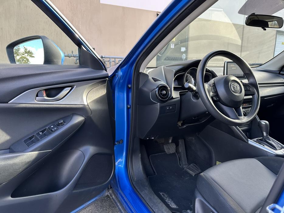 2016 Mazda CX-3 display photo