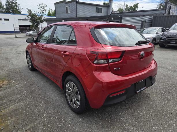 2020 Kia Rio 5-door LX+ image 5