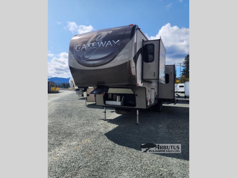 Used 2015 Heartland Gateway 3650 BH display photo