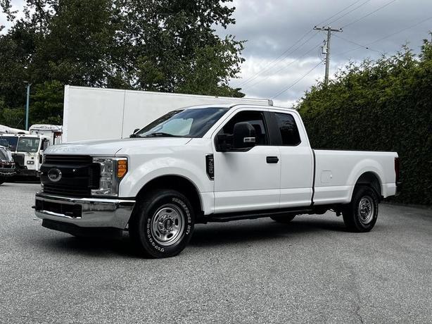 2017 Ford F-250 Long Box 2WD image 4