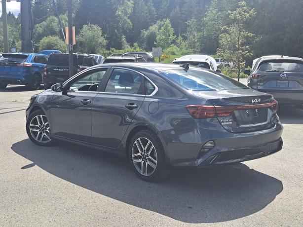 2023 Kia Forte - Moonroof, Heated Seats, Heated Wheel image 8