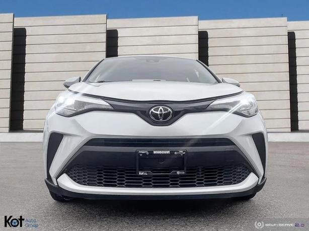 2022 TOYOTA C-HR image 2