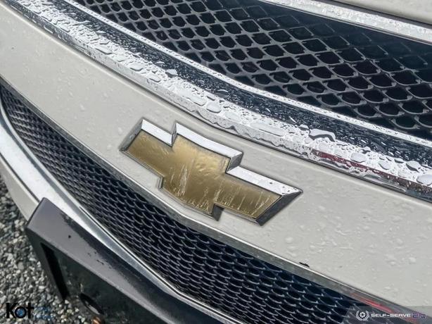 2011 CHEVROLET MALIBU image 7