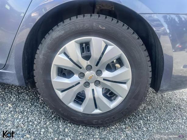 2013 CHEVROLET CRUZE image 6