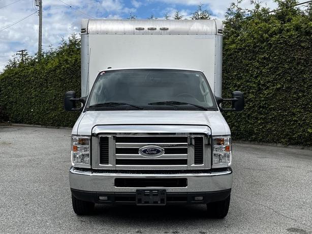 2018 Ford Econoline E-450 16-Foot Cube Van Box Truck image 3