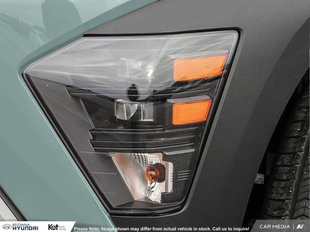 2025 Hyundai Kona Preferred demo image 8