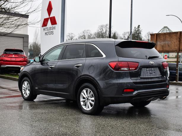 2019 Kia Sorento LX - Heated Steering Wheel & Seats, BlueTooth image 3