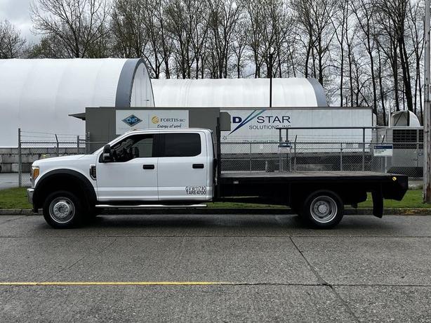 2017 Ford F-550 4x4 SuperCrew 12 Foot Flatdeck 4WD image 6