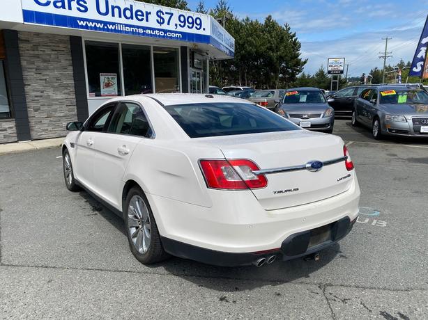 2011 Ford  Taurus Limited image 7