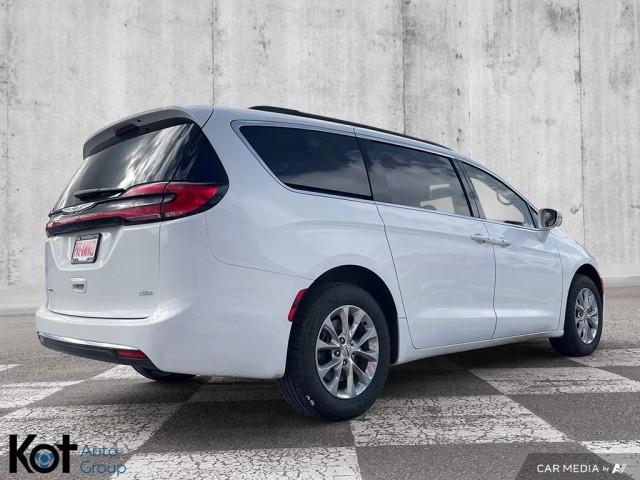2022 Chrysler Pacifica Touring L | AWD! | Remote Start | Power Liftgate | Apple  display photo