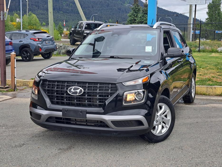 2023 Hyundai Venue FWD - Heated Seats, Heated Wheel display photo