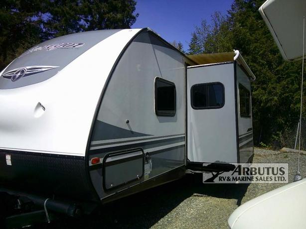 Used 2019 Forest River RV Surveyor 243RBS image 2