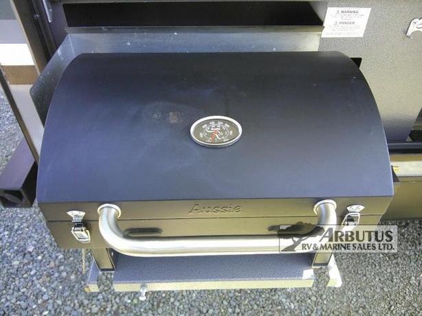 Used 2019 Forest River RV Surveyor 243RBS image 8