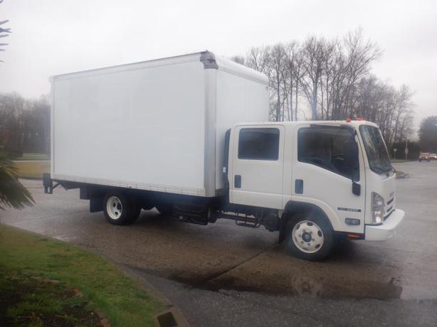 2019 Isuzu NQR Crew Cab 16 Foot Cube Van 6 Passenger Diesel With Power Tailgate image 7