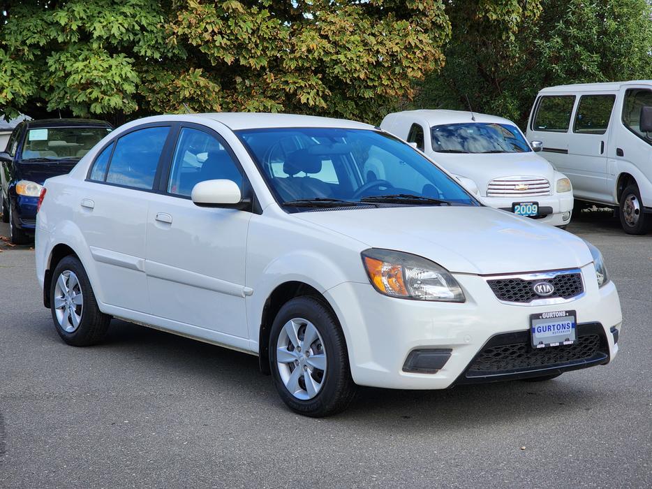 2010 KIA Rio display photo