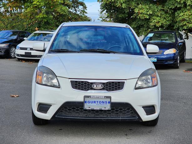 2010 KIA Rio image 2
