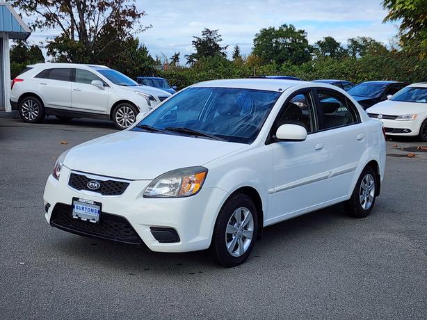 2010 KIA Rio image 3