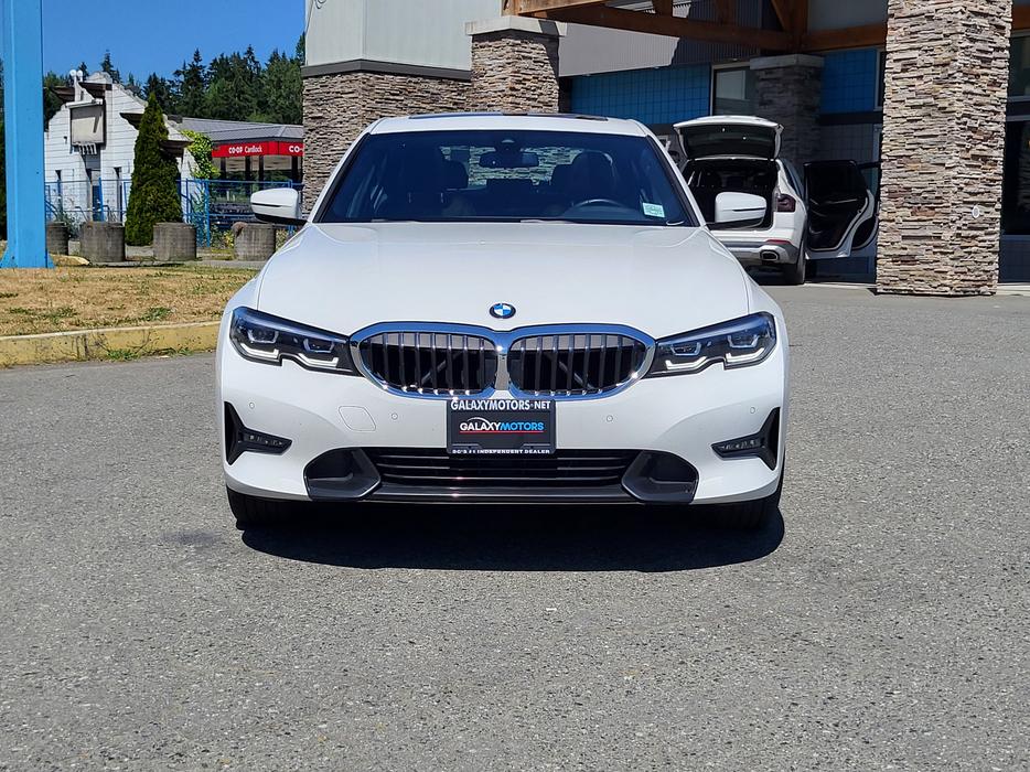 2022 BMW 3 Series 330i xDrive Sedan North America AWD, Nav display photo