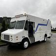 2005 Workhorse W-Series Service  Cargo Step Van With shelving thumbnail image 6