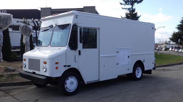 2006 Morgan Olson Workhorse W42 Step Van Rear Workshop 14 foot image 5