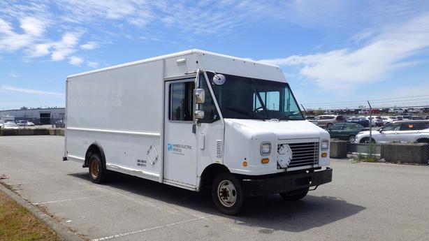 2011 Ford Econoline E-450 Hybrid Cargo Step Van With Shelving image 1