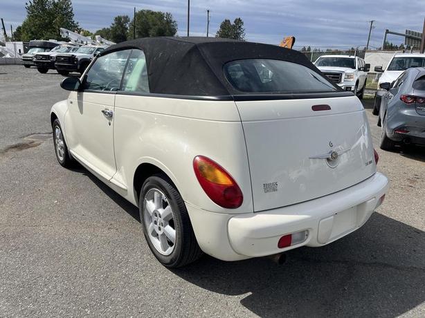 2005 Chrysler PT Cruiser Touring Convertible image 4
