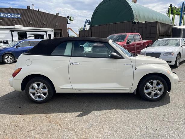 2005 Chrysler PT Cruiser Touring Convertible image 7
