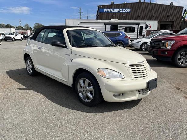 2005 Chrysler PT Cruiser Touring Convertible image 8