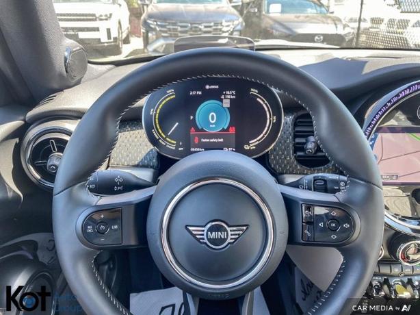2023 Mini 3 door Cooper SE - 2 SETS OF TIRES! FULL EV! APPLE CARPLAY! VERY LOW K image 7
