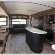 Used 2018 Keystone RV Cougar Half-Ton Series 32RLI thumbnail image 8