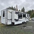 Used 2021 Alliance RV Paradigm 372RK thumbnail image 3