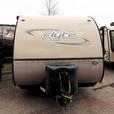 Used 2015 Shasta RVs Flyte 215CK thumbnail image 2