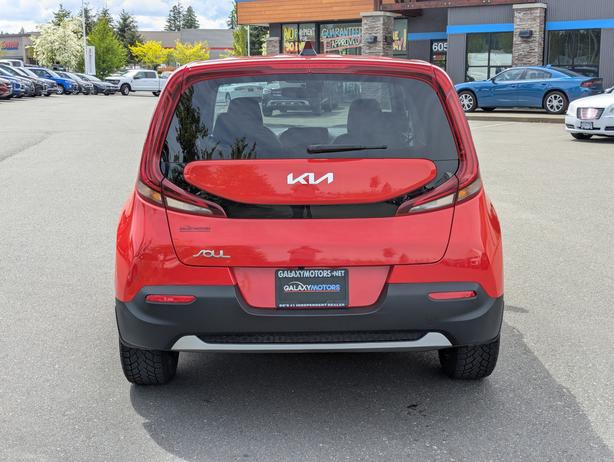 2022 Kia Soul EX - Sunroof, Heated Seats, Apple CarPlay/AA image 7