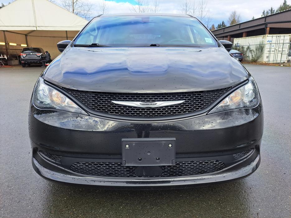 2022 Chrysler Grand Caravan - Stow 'N Go, Heated Seats display photo